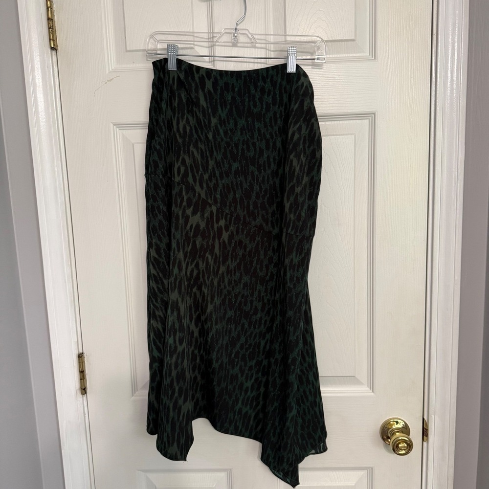 Vince Camuto Green Black Leopard Print Handkerchief Hem Midi Skirt 6 Chic